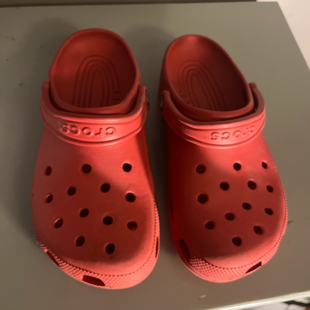 CROCS Women's Slippers - Bold Red